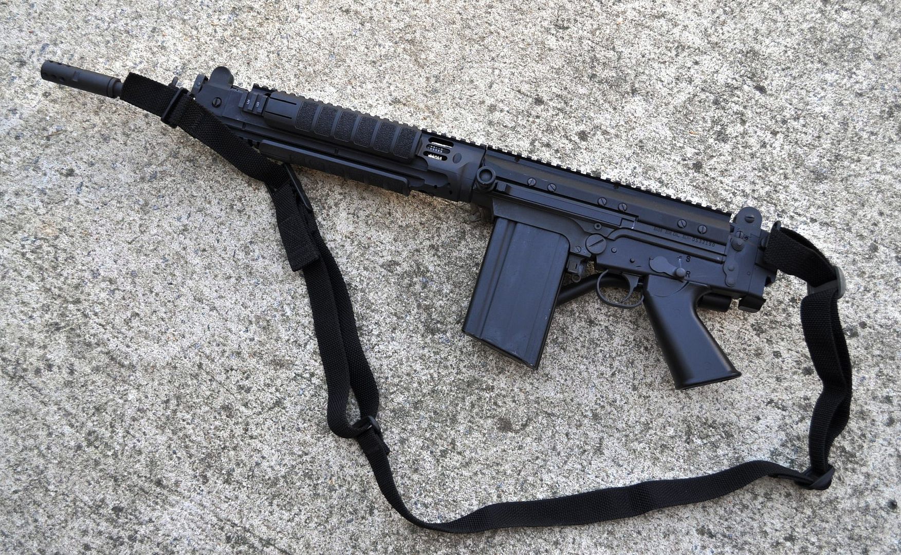 WTS 18" DSA SA58 Para FAL with magazines & accessories **SPF**